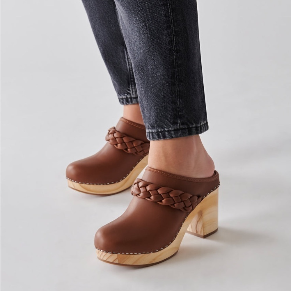 Dolce Vita Hila Braided Clog - saddle leather - size 11